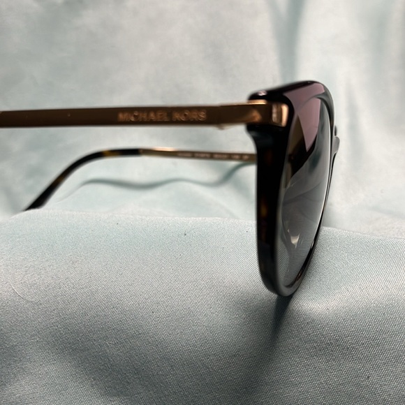 MICHAEL KORS SUNGLASSES - Picture 5 of 9